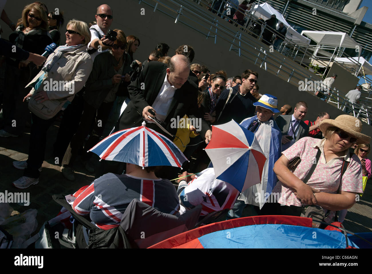 royalty fans at royal wedding in london in 2011 Stock Photo - Alamy