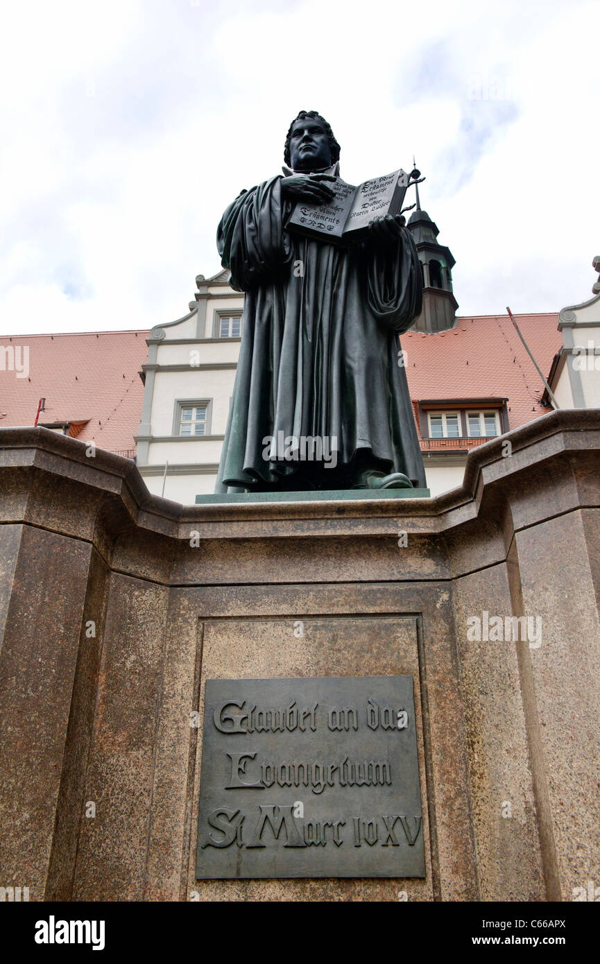 Martin luther memorial wittenberg hi-res stock photography and images ...