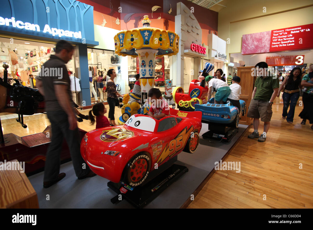 toys r us vaughan mills hours