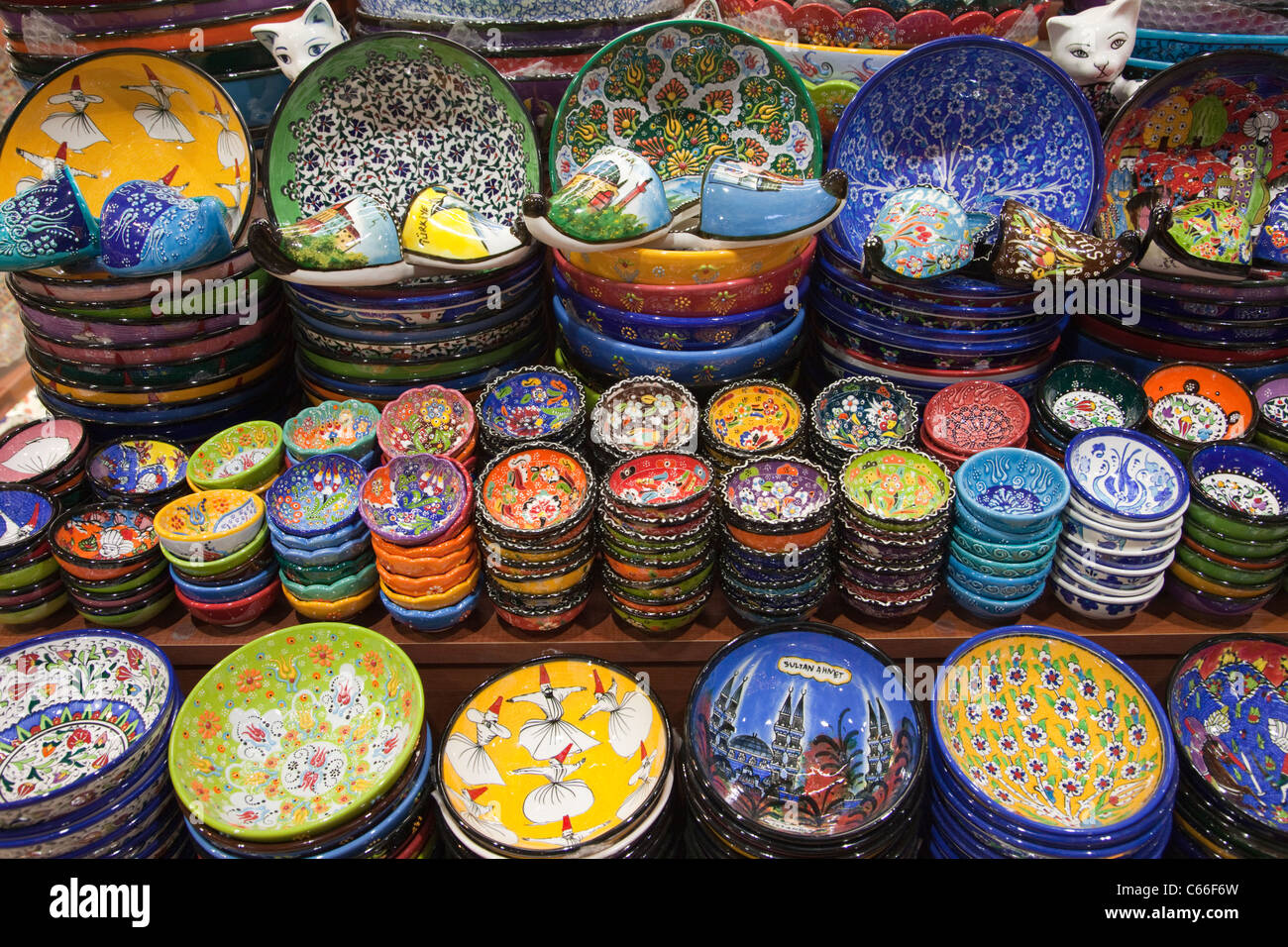 Turkey, Istanbul, Sultanahmet, Grand Bazaar, Ceramic Crockery Shop