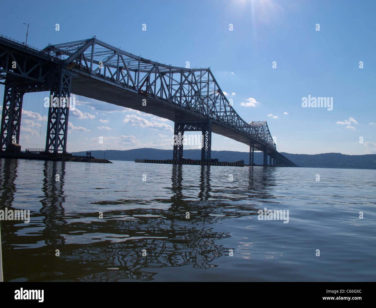 Tappan Zee Bridge over the Hudson river Stock Photo Alamy
