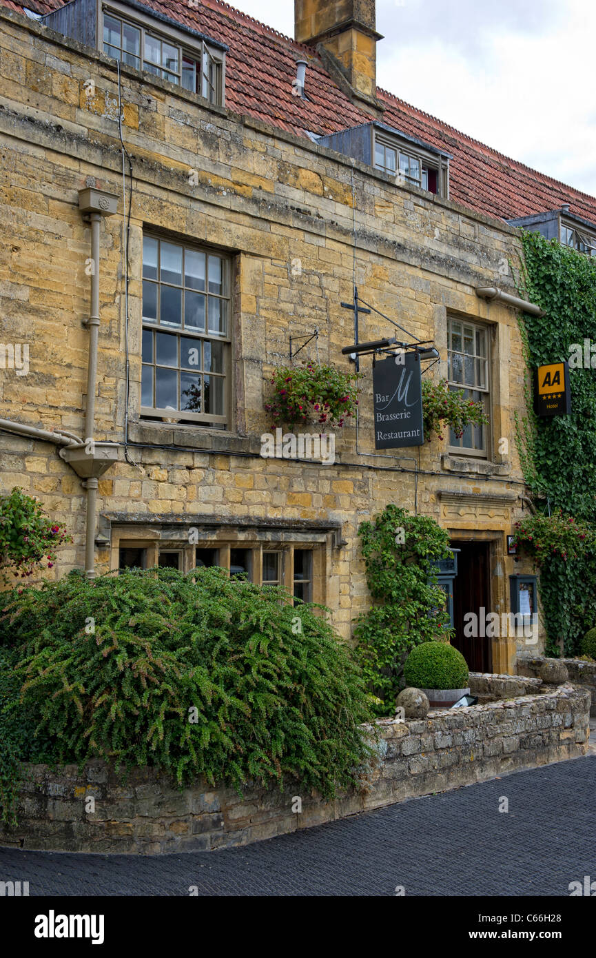 Hotel, pub and restaurant built from traditional Cotswold stone in