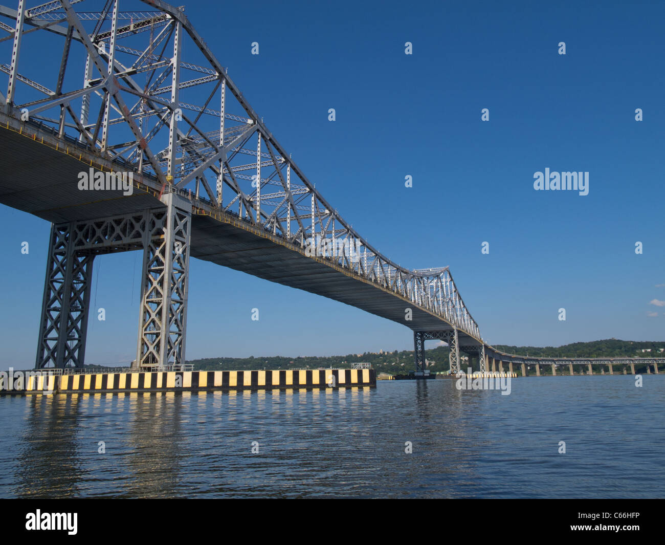 Tappan Zee Bridge over the Hudson river Stock Photo Alamy
