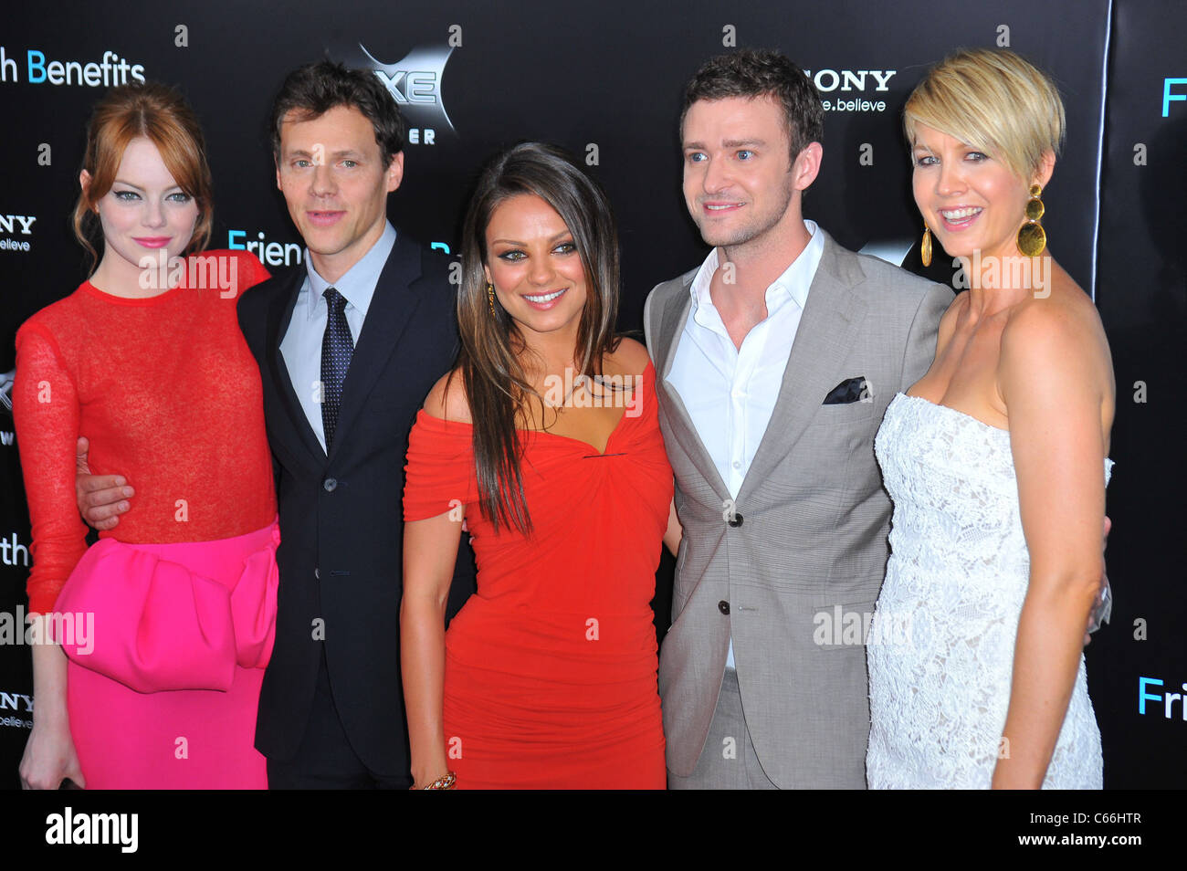 (L-R) Emma Stone, Will Gluck, Mila Kunis, Justin Timberlake, Jenna Elfman at arrivals for FRIENDS WITH BENEFITS Premiere, The Ziegfeld Theatre, New York, NY July 18, 2011. Photo By: Gregorio T. Binuya/Everett Collection Stock Photo