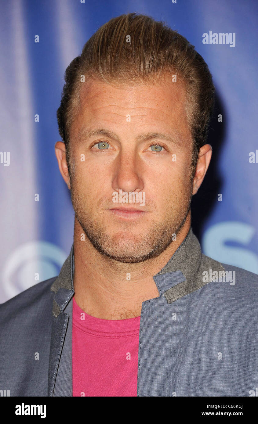 Scott Caan at arrivals for CBS Upfront Presentation for Fall 2011, The