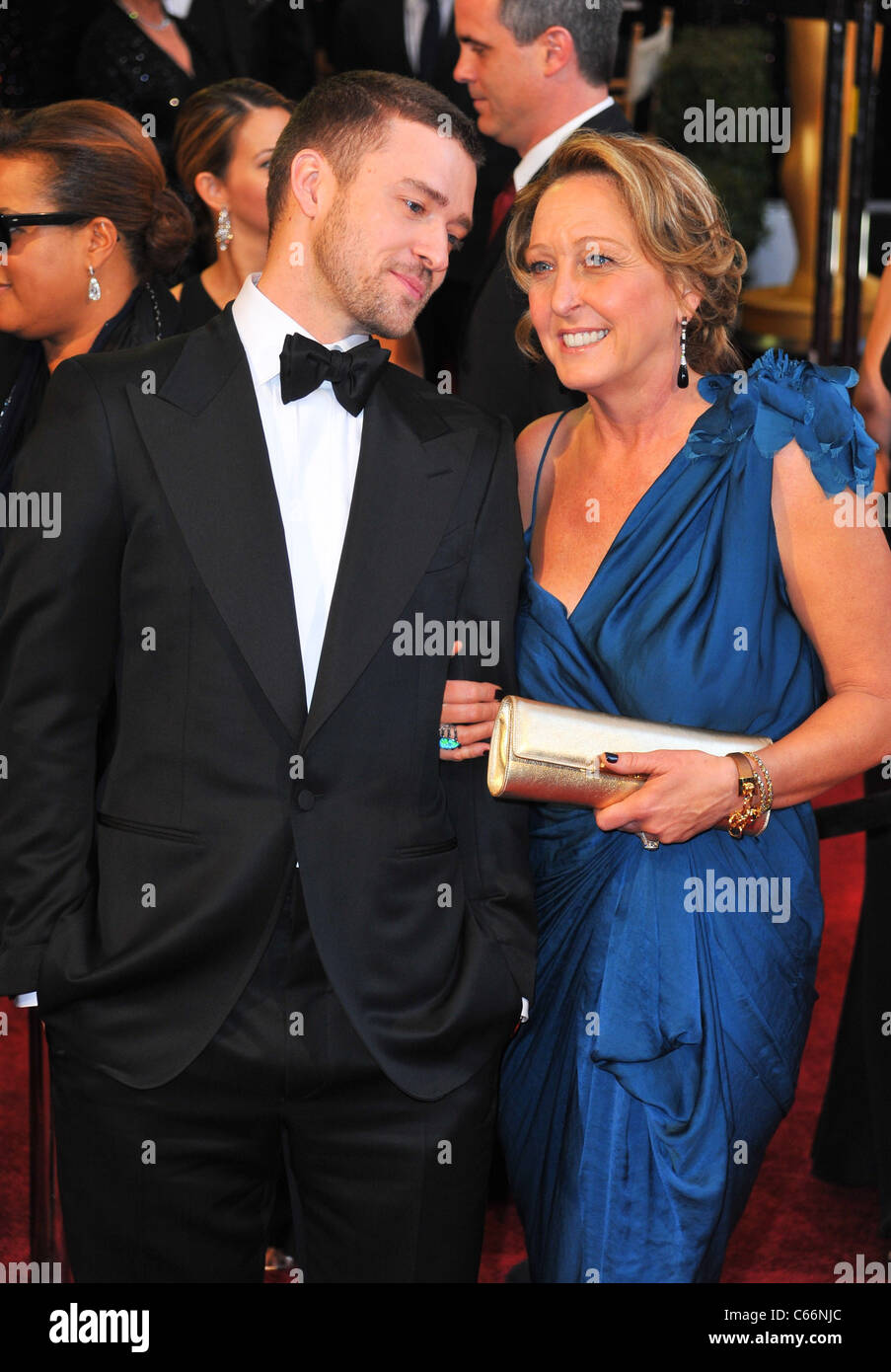 Justin Timberlake, Mother Lynn Harless at arrivals for The 83rd Academy Awards Oscars - Arrivals Part 2, The Kodak Theatre, Los Stock Photo