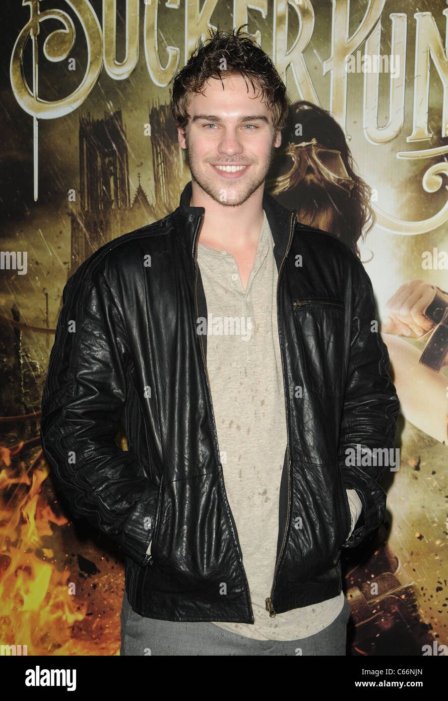 Grey damon los angeles premiere hi-res stock photography and images - Alamy, image size:889x1390