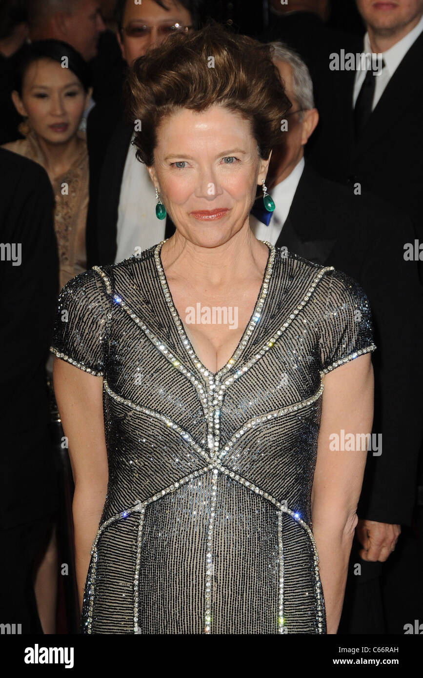 Annette Bening at arrivals for The 83rd Academy Awards Oscars - Arrivals Part 1, The Kodak Theatre, Los Angeles, CA February 27, 2011. Photo By: Dee Cercone/Everett Collection Stock Photo