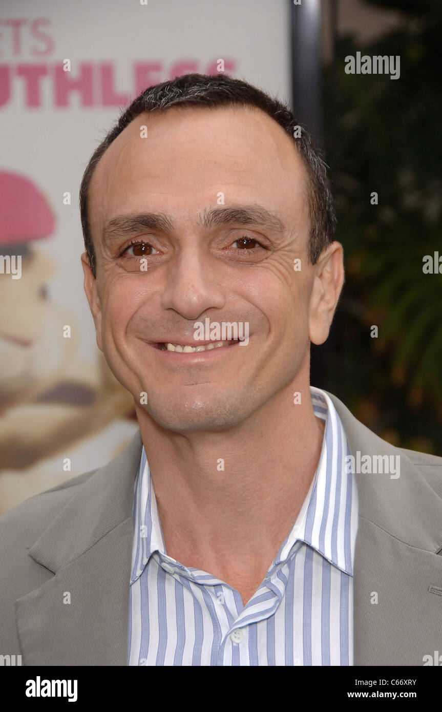 Hank Azaria at arrivals for HOP Premiere, Universal CityWalk, Los Angeles, CA March 27, 2011. Photo By: Michael Germana/Everett Stock Photo