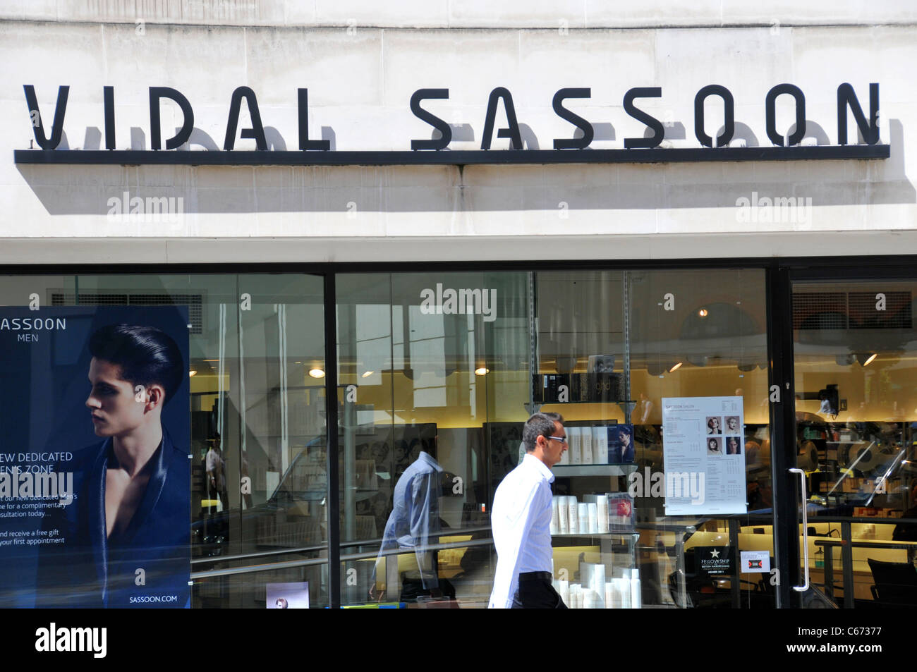 Vidal Sassoon salon London Stock Photo