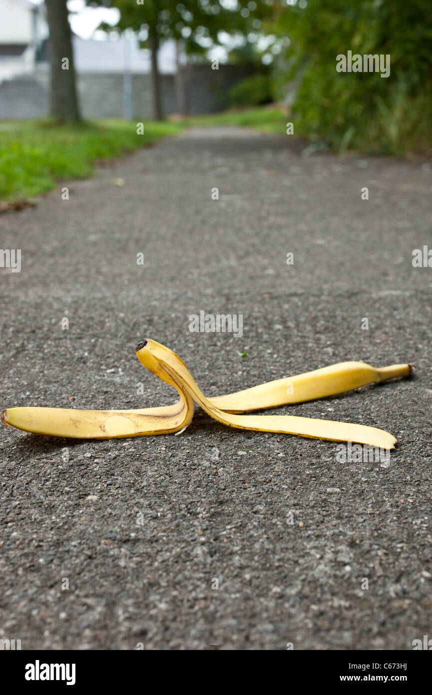 Slippery Footpath Stock Photos & Slippery Footpath Stock Images - Alamy