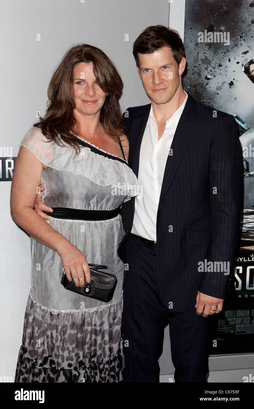 Eric Mabius, with wife at arrivals for SOURCE CODE Premiere, Arclight