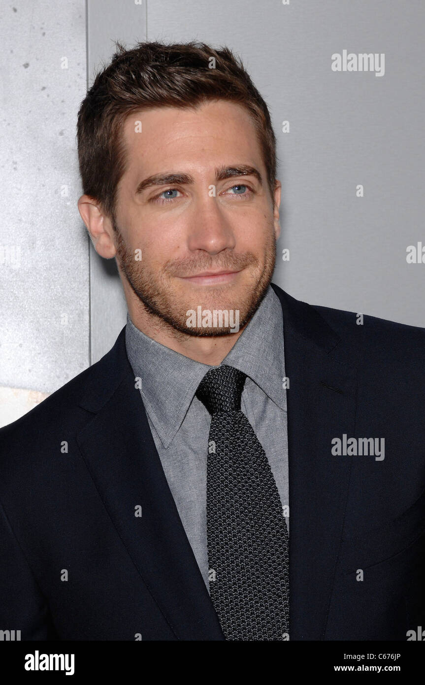 Jake Gyllenhaal at arrivals for SOURCE CODE Premiere, Arclight Cinerama Dome, Los Angeles, CA March 28, 2011. Photo By: Michael Stock Photo
