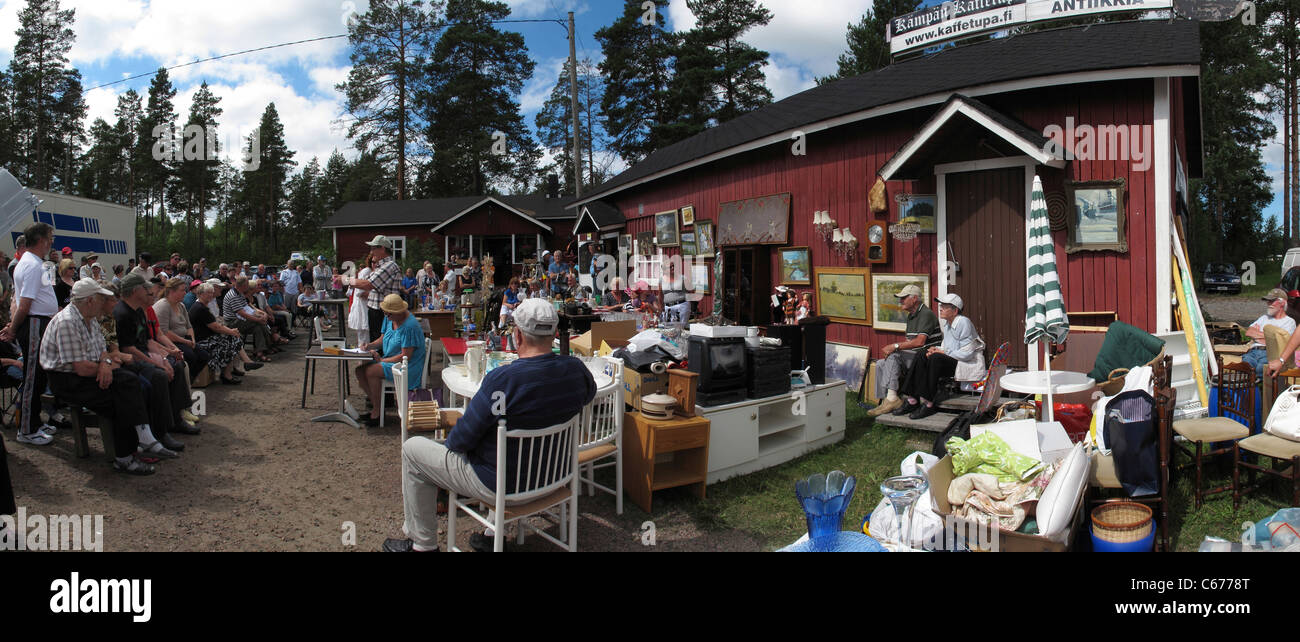 Scandinavia Finland open-air Auction at Antique house, selling offering second-hand household products Stock Photo