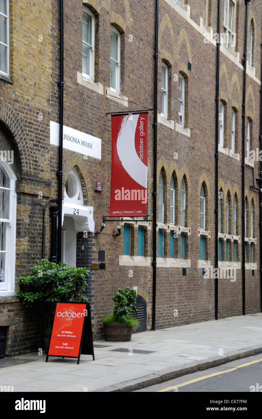 The October Gallery, an art gallery in Old Gloucester Street WC1, London, England Stock Photo