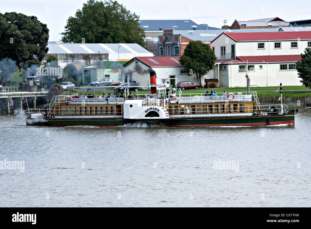 Steam powered riverboat hires stock photography and images Alamy