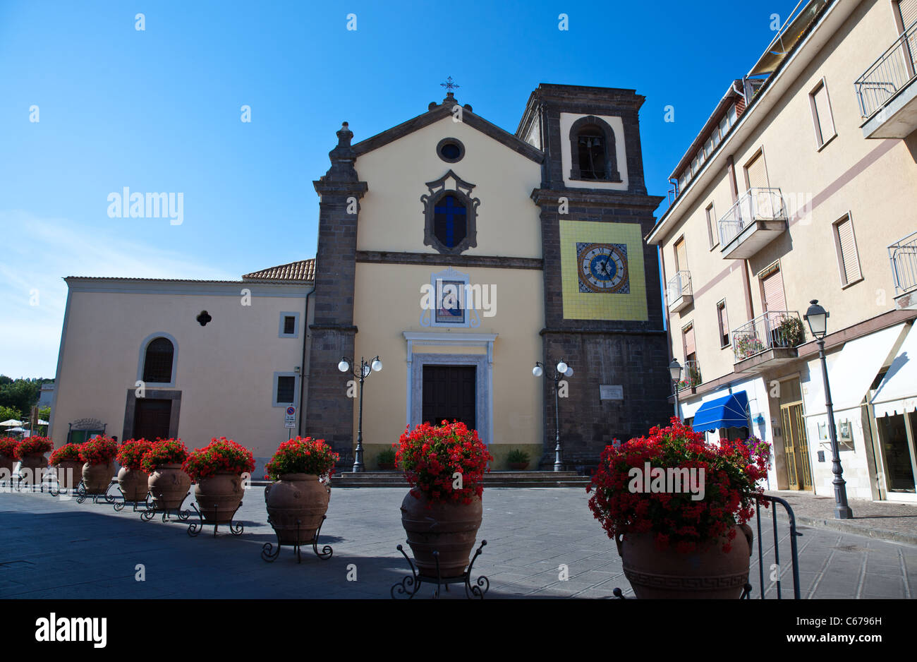 Italy, Sorrentina Peninsula, Sant'Agata Sui Due Golfi, the church adjacent  to the Restaurant and Hotel Don Alfonso Stock Photo - Alamy