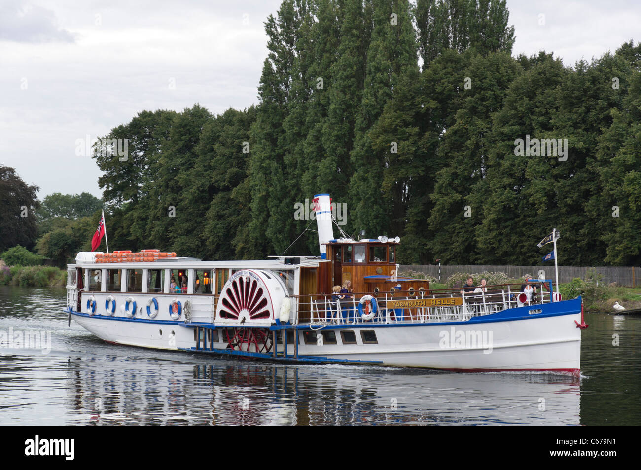 Thames paddle steamer boat hires stock photography and images Alamy