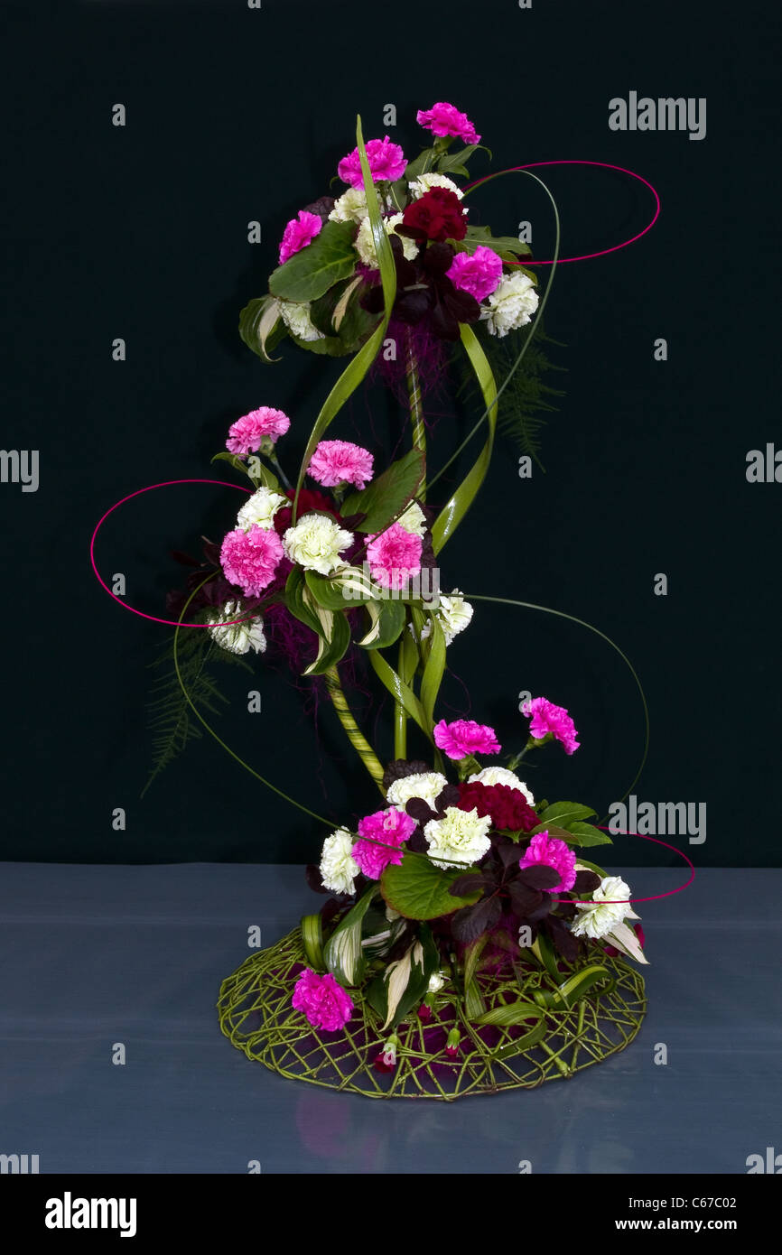 Contemporary Floral Art, plant, minimal plants design, Rikka style