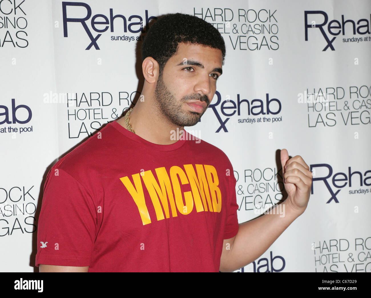 Drake in attendance for Drake Hosts REHAB Memorial Day Weekend, Hard