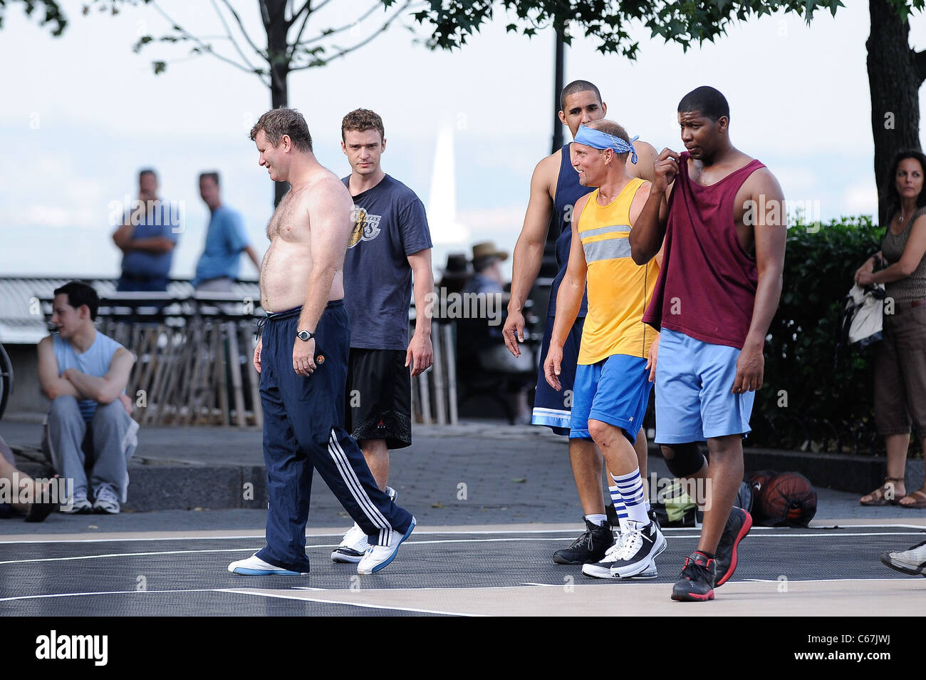 Justin Timberlake, Woody Harrelson, film a scene at the 'Friends With Benefits' movie set in