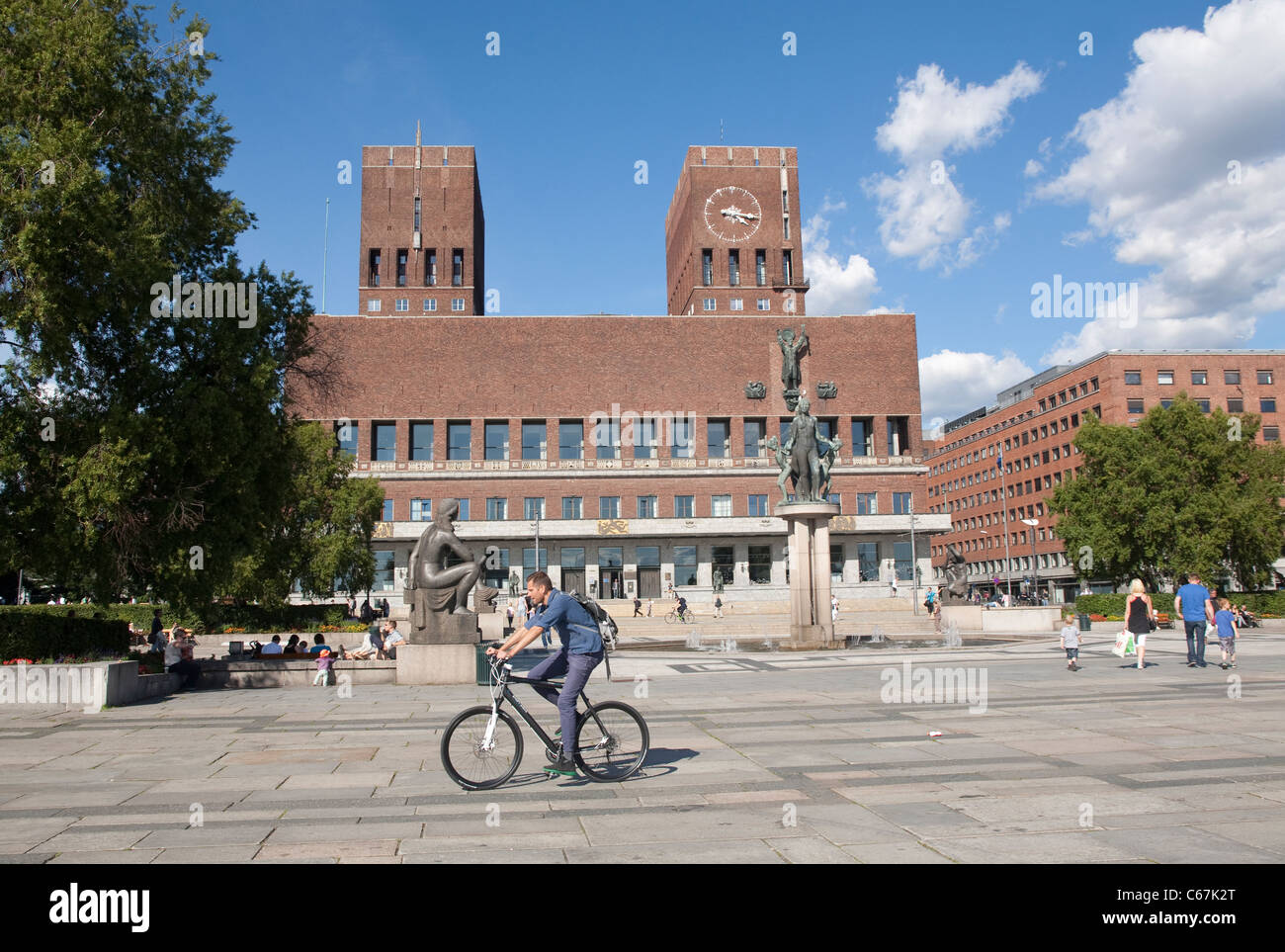 Oslo City Hall, Rådhusplassen, Oslo, Norway. PhotoJeff Gilbert Stock