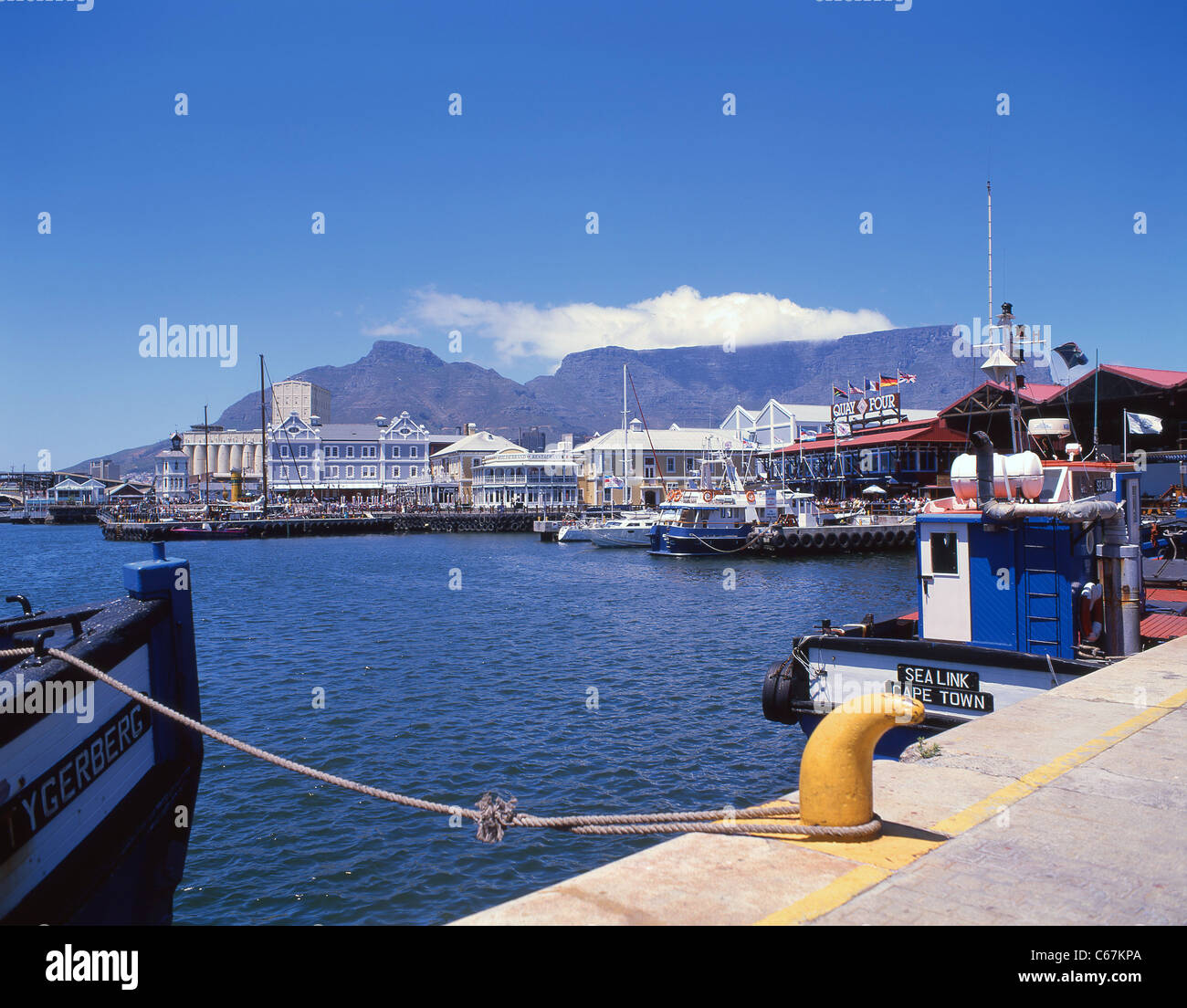 Victoria & Albert Waterfront showing Table Mountain, Cape Town, Western Cape, Republic of South Africa Stock Photo