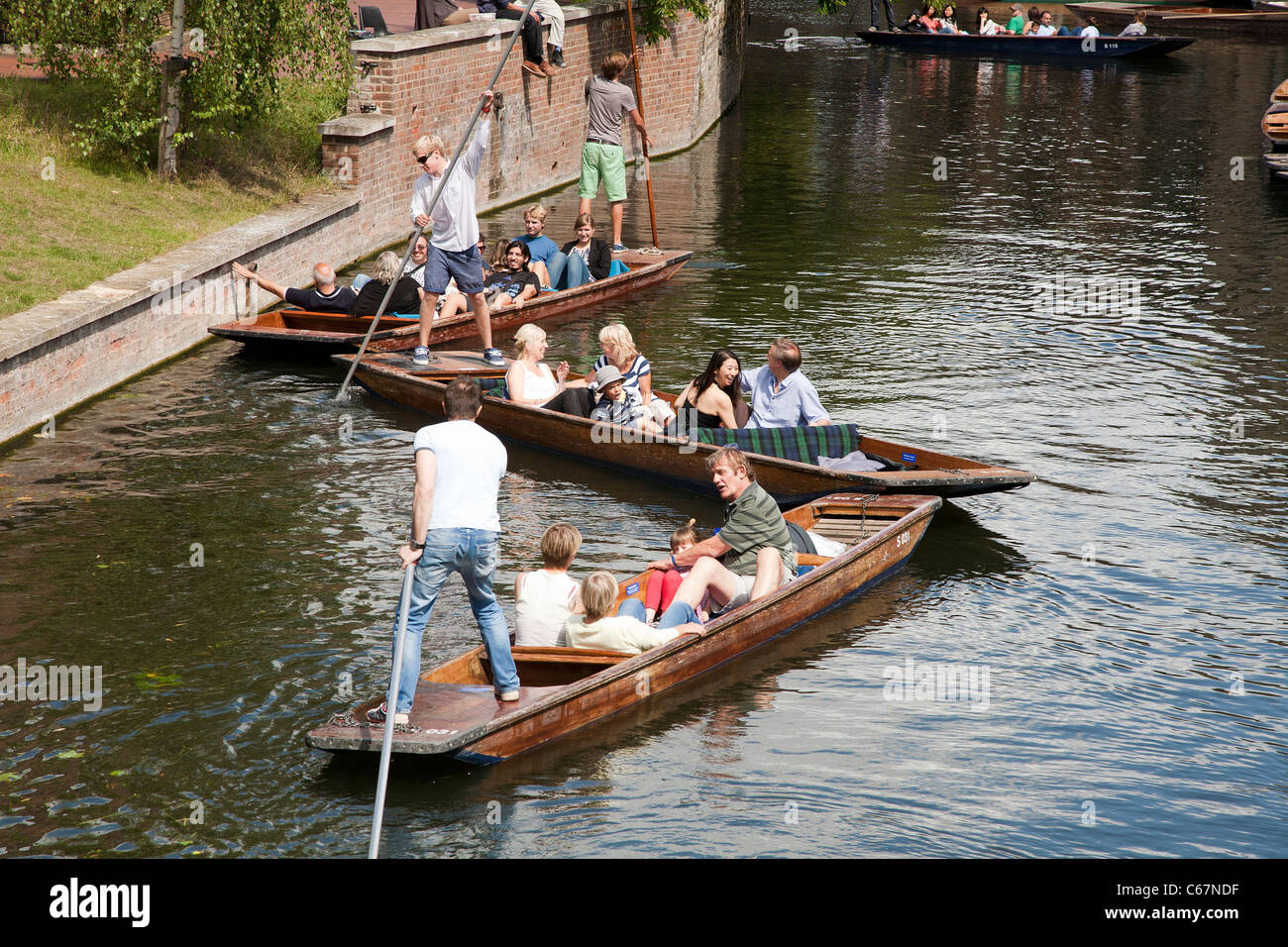 punting on the river cam in Cambridge Stock Photo