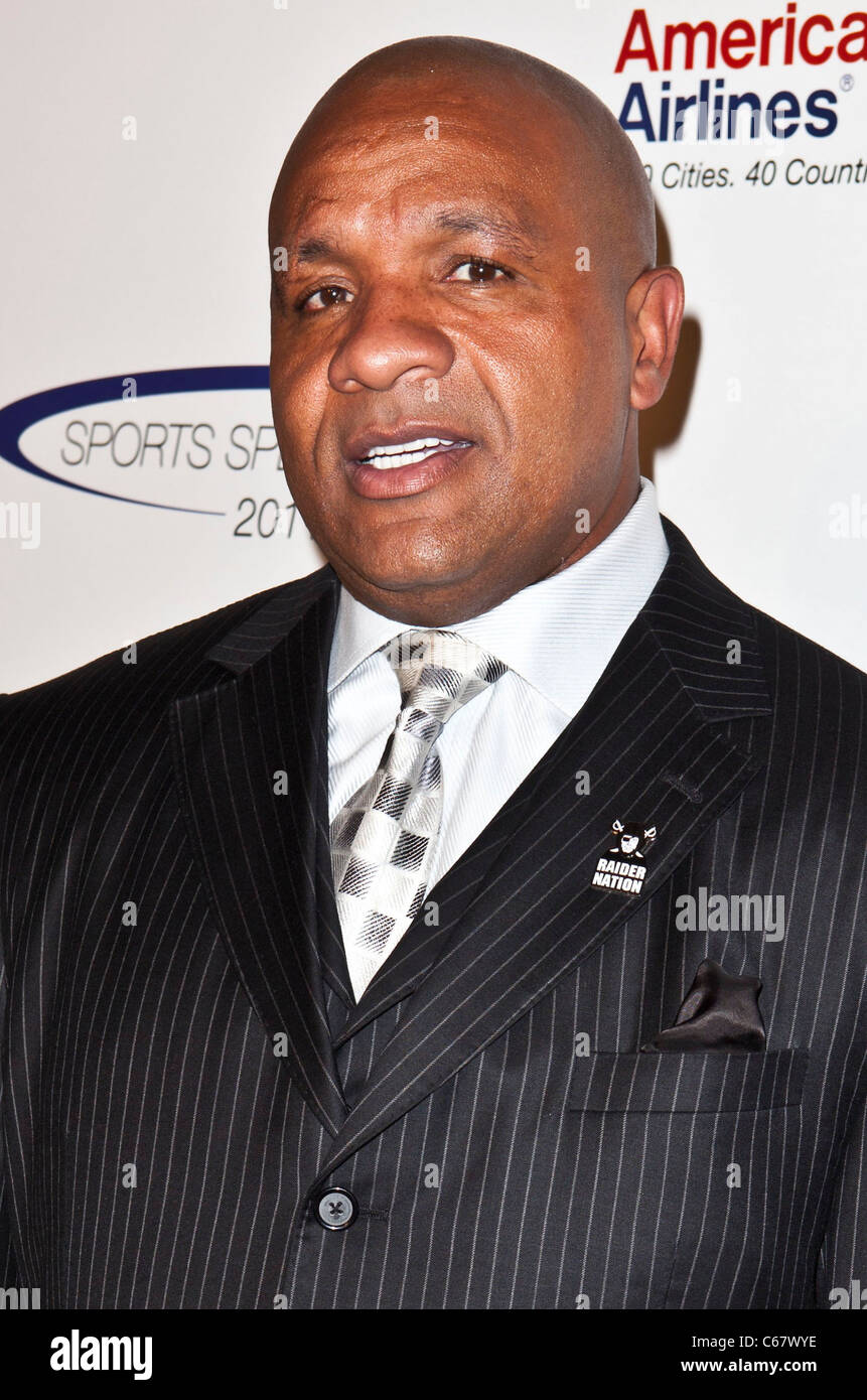 Hue Jackson at arrivals for 26th Anniversary Sports Spectacular, Hyatt Regency Century Plaza Hotel, Los Angeles, CA May 22, 2011. Photo By: Emiley Schweich/Everett Collection Stock Photo