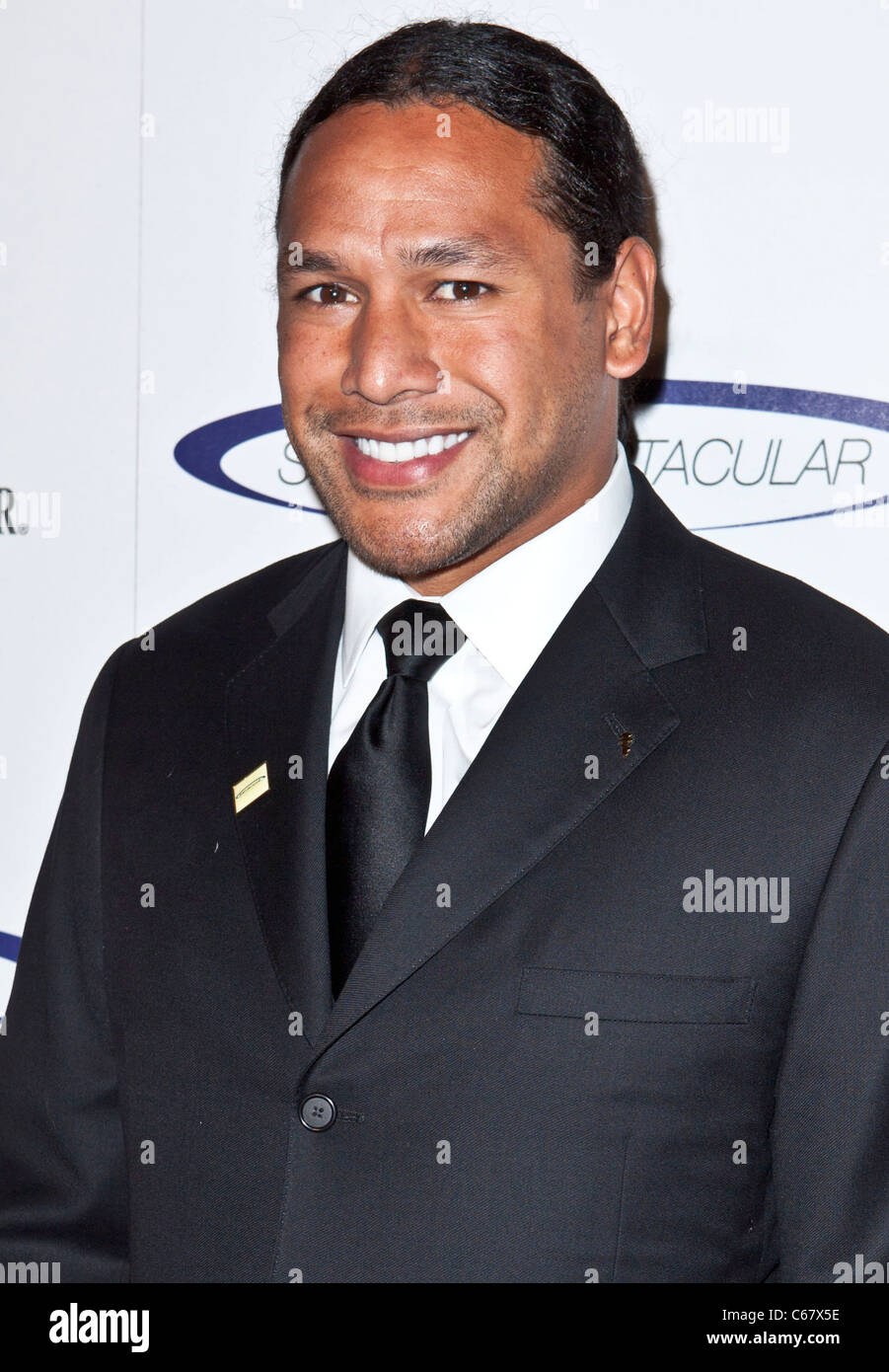 Troy Polamalu at arrivals for 26th Anniversary Sports Spectacular, Hyatt Regency Century Plaza Hotel, Los Angeles, CA May 22, 2011. Photo By: Emiley Schweich/Everett Collection Stock Photo