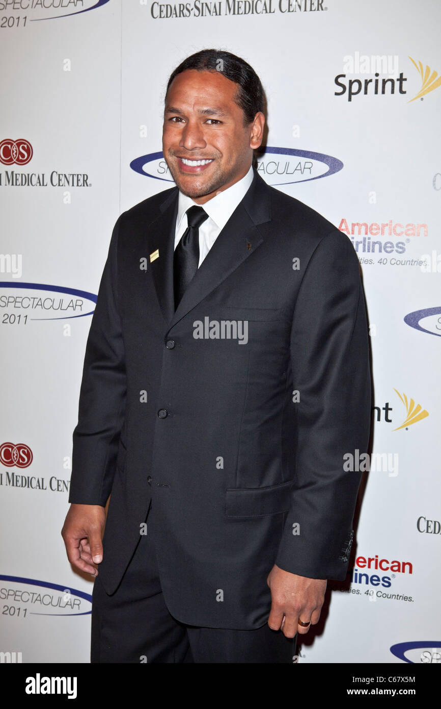 Troy Polamalu at arrivals for 26th Anniversary Sports Spectacular, Hyatt Regency Century Plaza Hotel, Los Angeles, CA May 22, 2011. Photo By: Emiley Schweich/Everett Collection Stock Photo