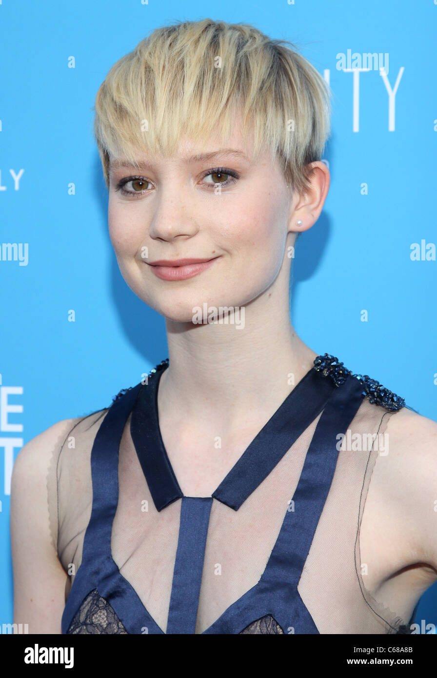 Mia Wasikowska At Arrivals For The Kids Are All Right Premiere