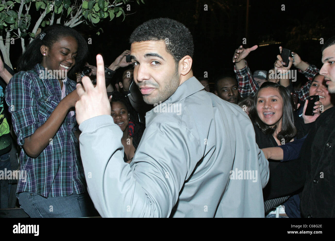 Drake, Fans in attendance for Chateau and Gardens Grand(08)