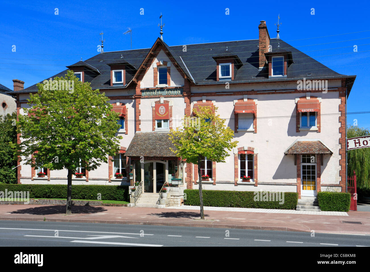 Hotel Tatin where Tarte Tatin was first created in 1889, Lamotte Beuvron, Sologne, France, Europe. Stock Photo
