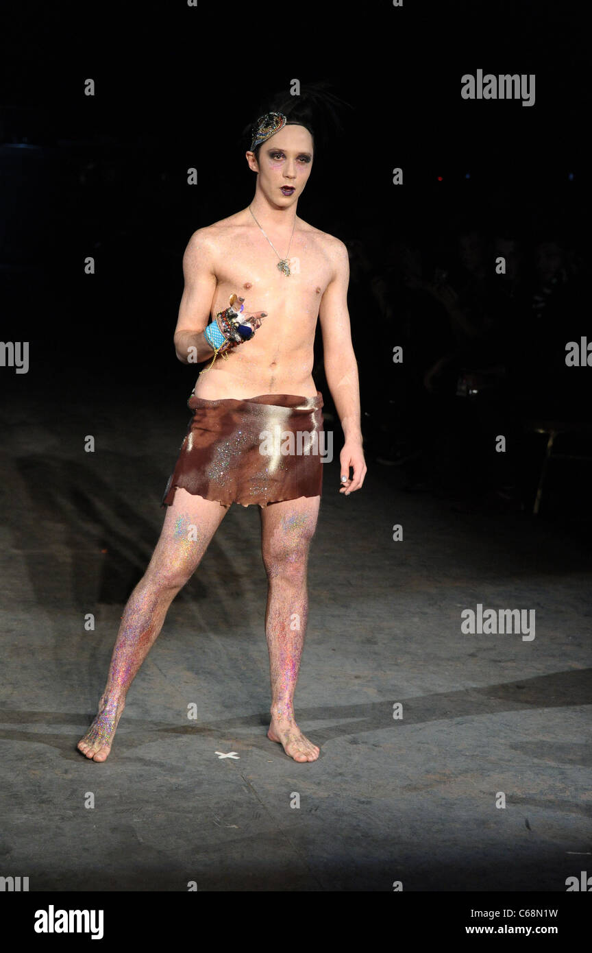 Johnny rich hi-res stock photography and images - Alamy