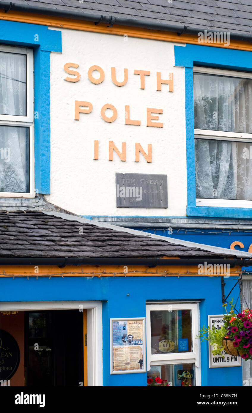 The South Pole Inn pub in Annascaul near Dingle  in county Kerry, Ireland, once owned by Antarctic explorer Tom Crean Stock Photo