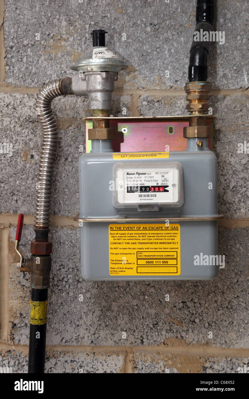 Home natural gas meter hires stock photography and images Alamy