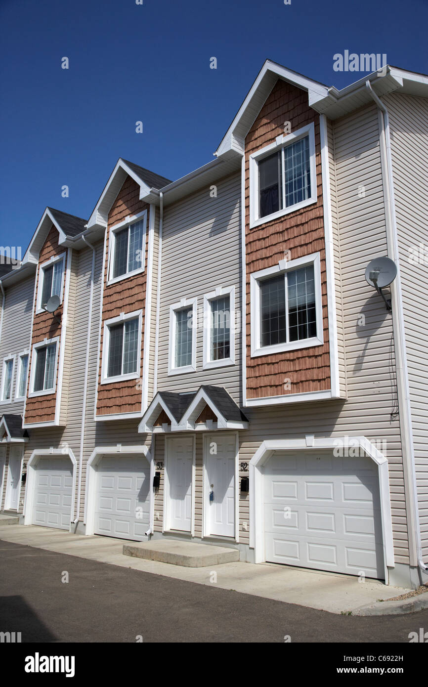 Starter homes neighborhood hires stock photography and images Alamy