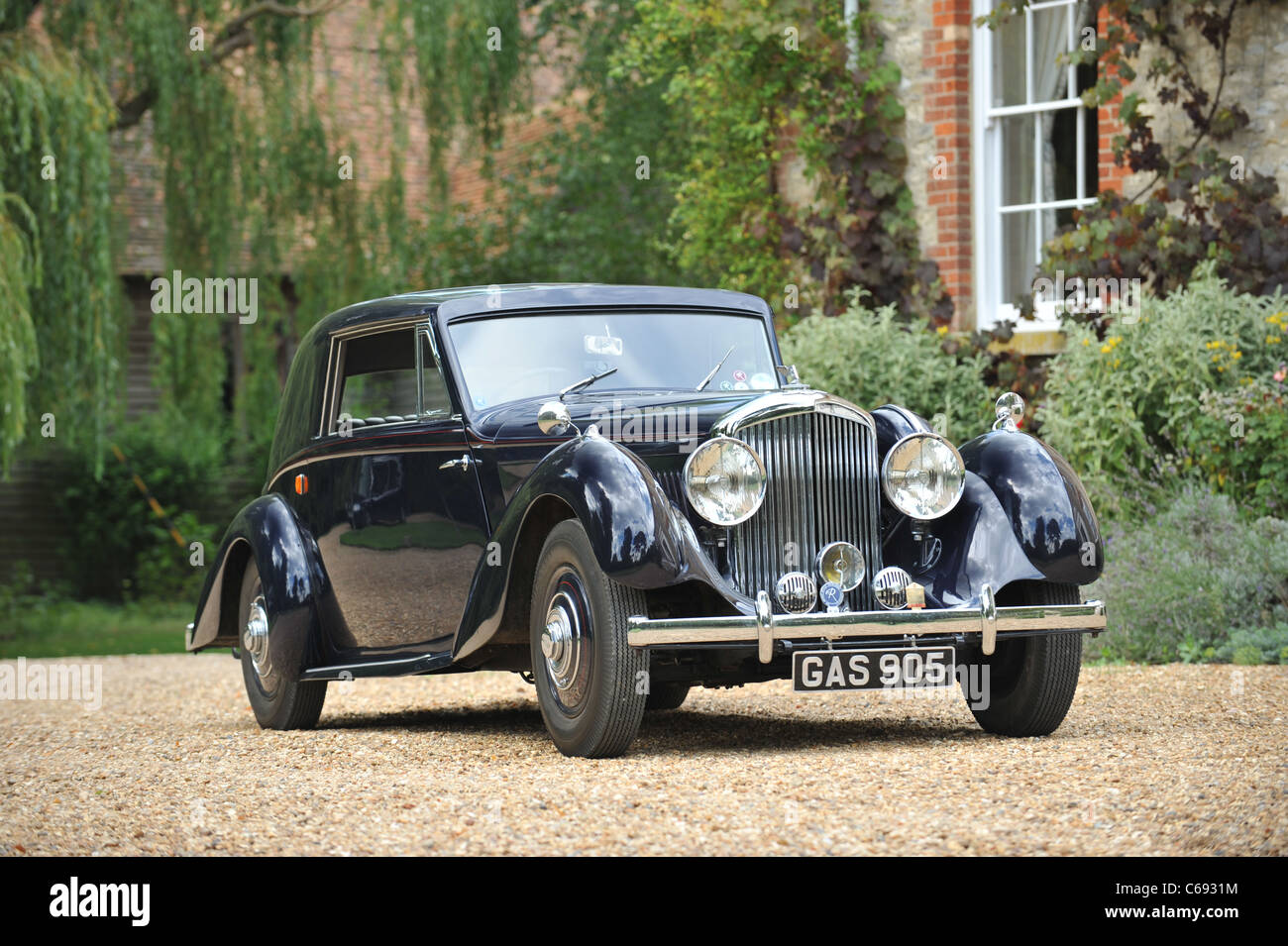 1938 Bentely 4 1/4 litre coupe, ex paris show car de villars body Stock Photo