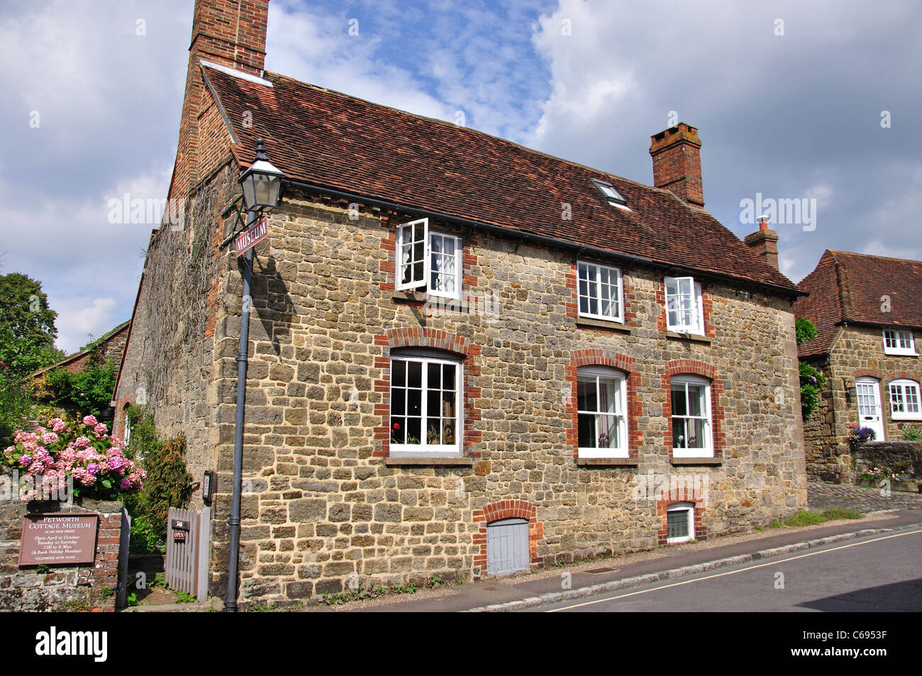 Mrs Cumming S Cottage Petworth Cottage Museum High Street Stock