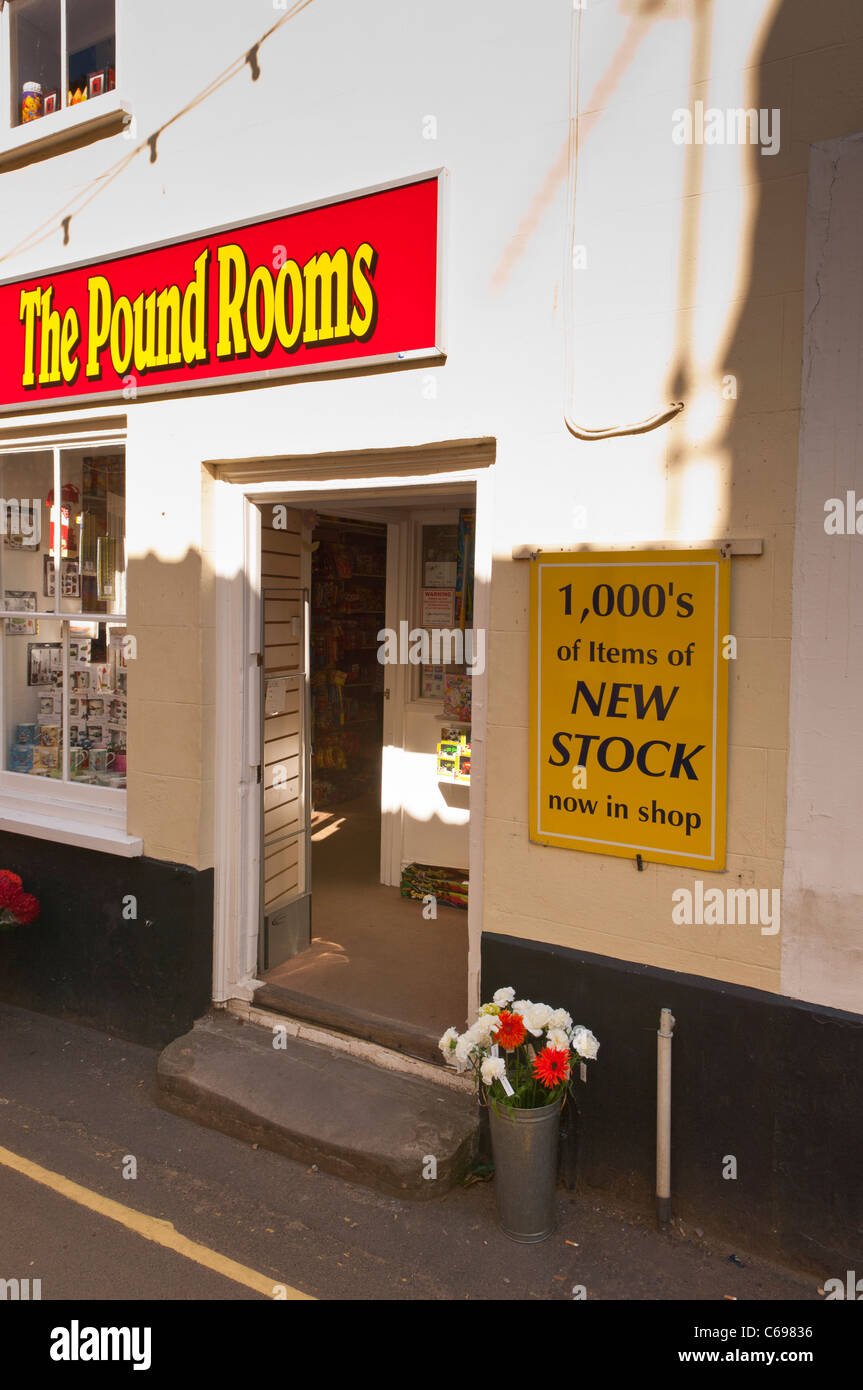 The pound Rooms shop store at Wells-next-the-sea , Norfolk , England , Britain , Uk Stock Photo