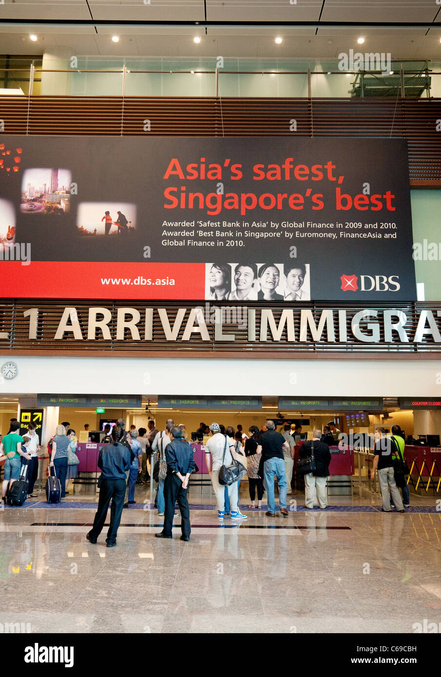 File:Changi Airport, Terminal 1, Departure Hall 12.JPG - Wikimedia Commons