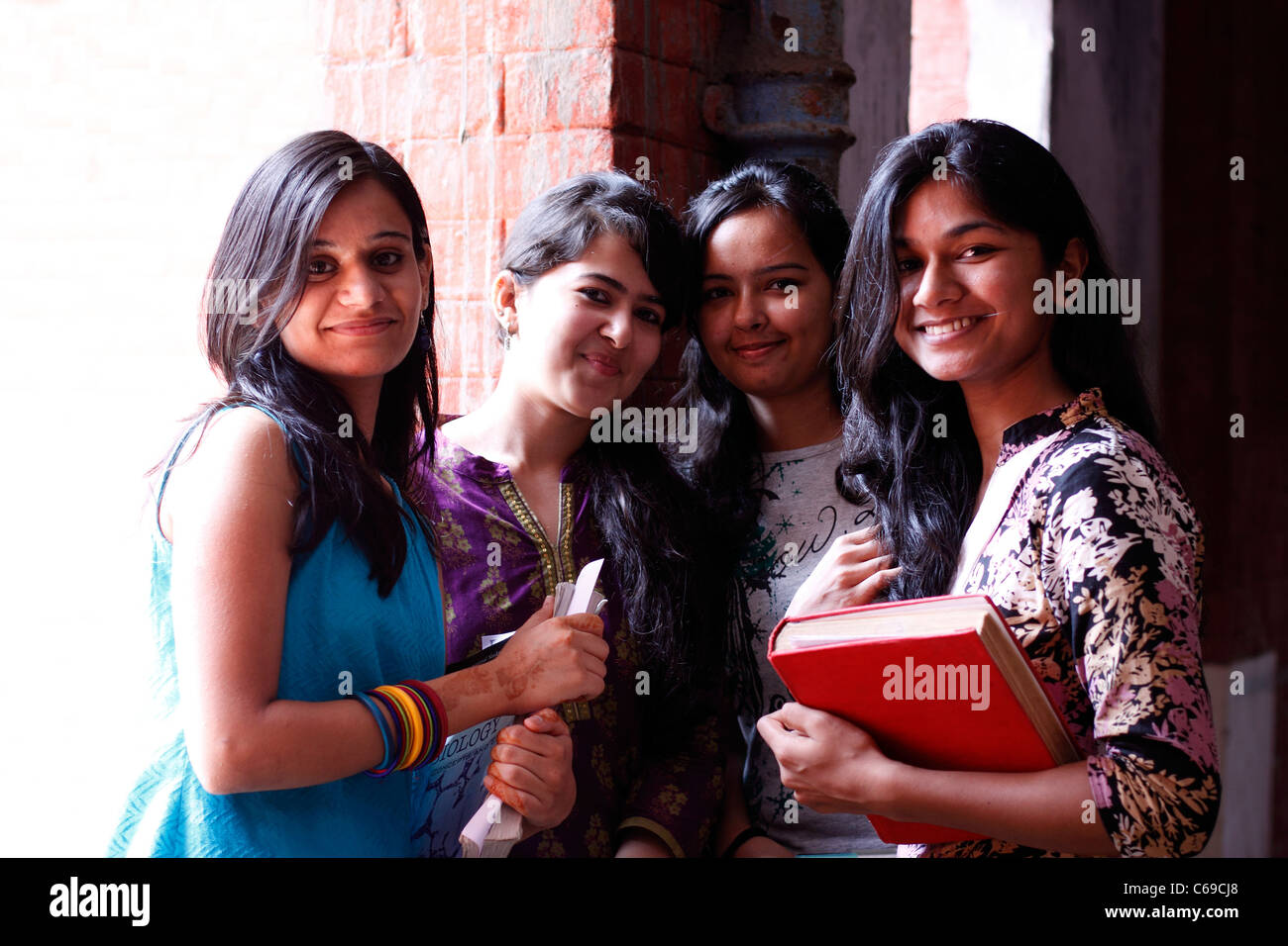 India university students hi-res stock photography and images - Alamy