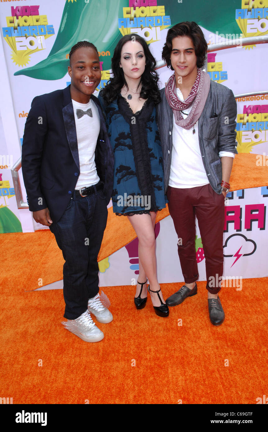 Cast Of Victorious Leon Thomas Iii Elizabeth Gillies Avan Jogia At Stock Photo Alamy