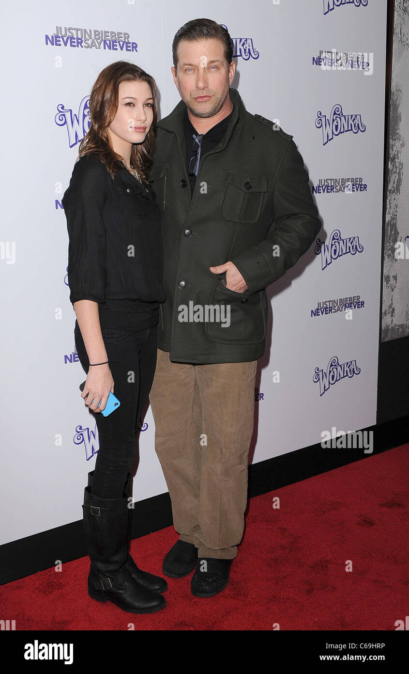 Hailey Baldwin Stephen Baldwin At Arrivals For Justin
