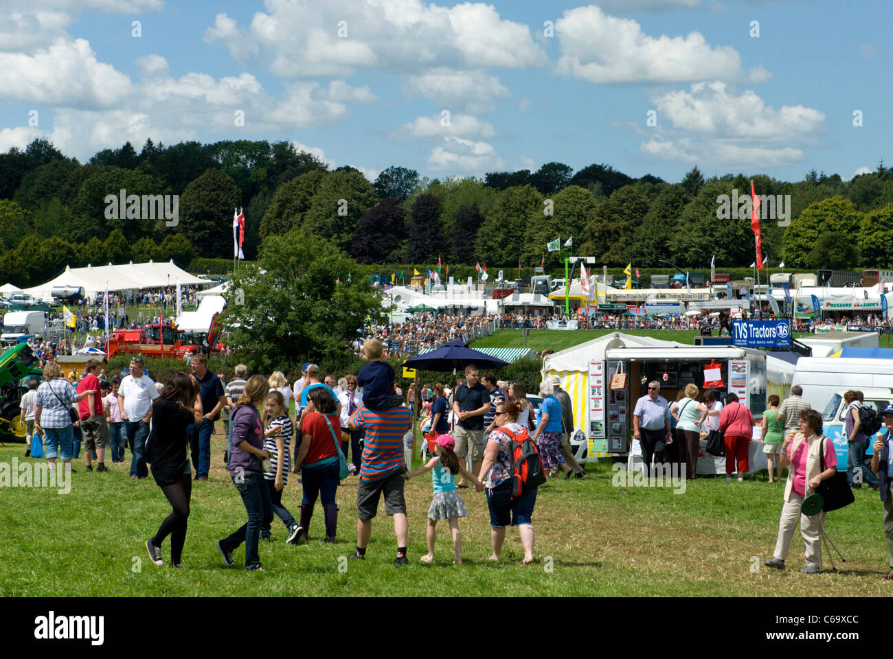 General view of the scene at a country show in Mid Devon Stock Photo