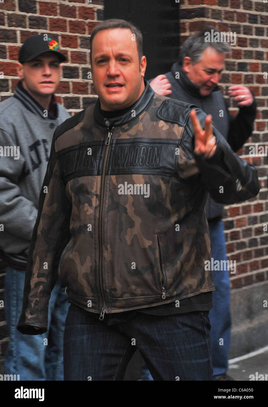 Kevin James at talk show appearance for The Late Show with David Letterman - WED, Ed Sullivan Theatre, New York, NY January 12, Stock Photo
