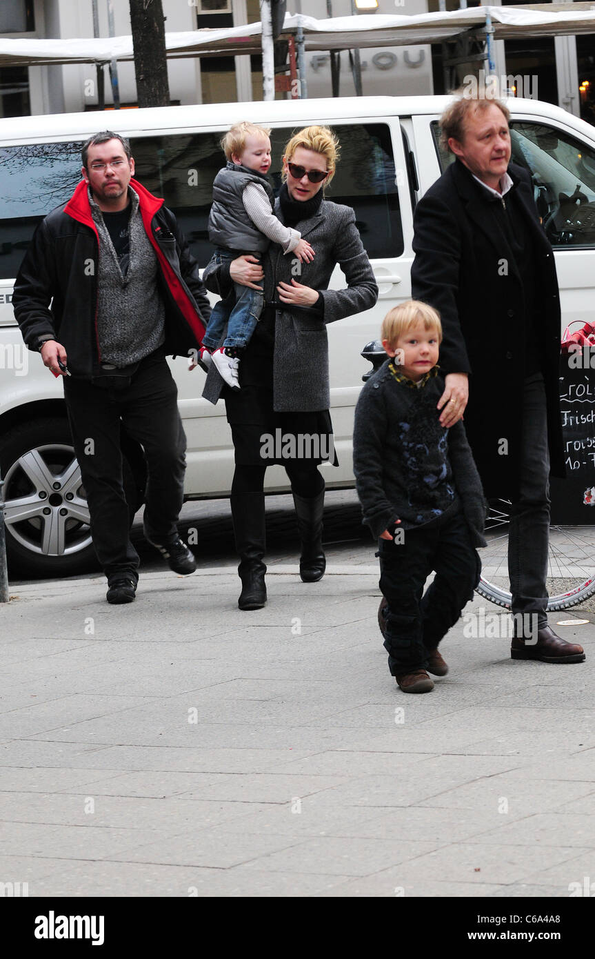 Cate Blanchett, husband Andrew Upton and their kids on their way to 12 Apostel italian restaurant at Savignyplatz. Berlin, Stock Photo