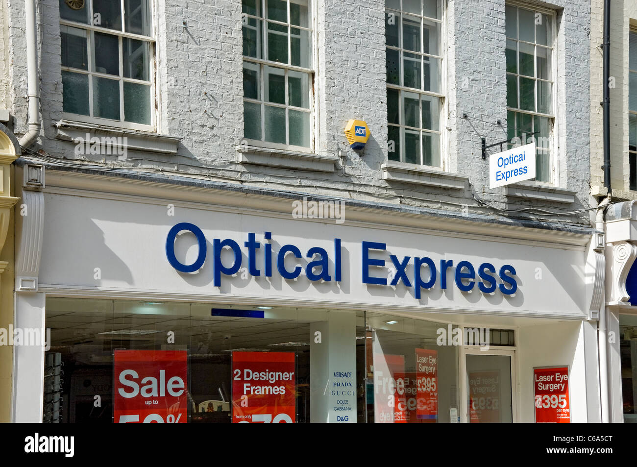 Vision express opticians hi-res stock photography and images - Alamy