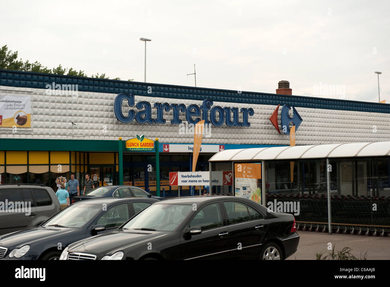 Carrefour Hasselt Belgie Belgium Europe Stock Photo - Alamy